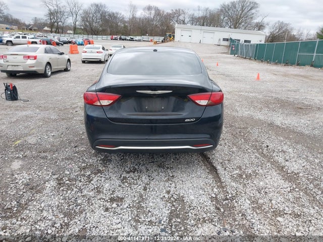 Chrysler 200 Limited 2015 1C3CCCAB5FN615410 Image 16