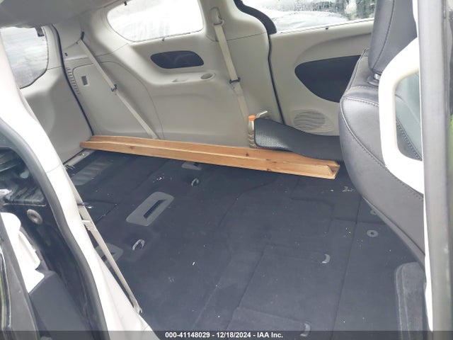 Chrysler Pacifica Touring L 2019 2C4RC1BG3KR613432 Image 8
