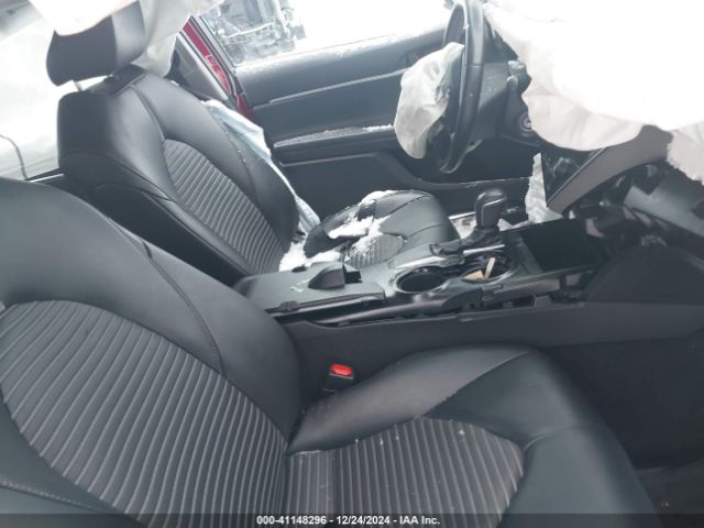 4T1B11HK8JU521359 Toyota CAMRY SE
