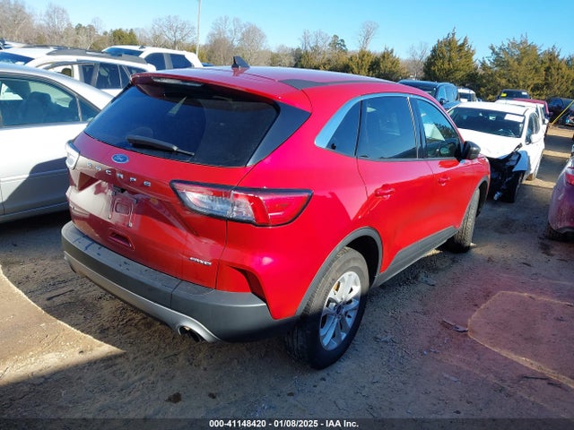 1FMCU9G60NUB94542 Ford ESCAPE SE