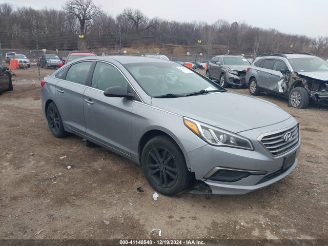 Hyundai SONATA SE 2017 5NPE24AF3HH483685 Image 1