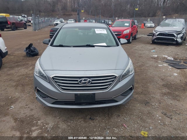 Hyundai SONATA SE 2017 5NPE24AF3HH483685 Image 12