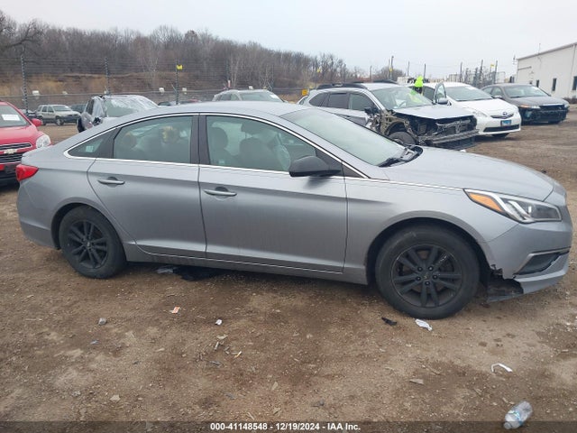 Hyundai SONATA SE 2017 5NPE24AF3HH483685 Image 13