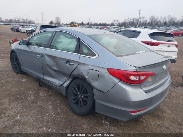 Hyundai SONATA SE 2017 5NPE24AF3HH483685 Image 3