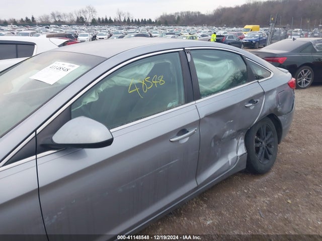 Hyundai SONATA SE 2017 5NPE24AF3HH483685 Image 6