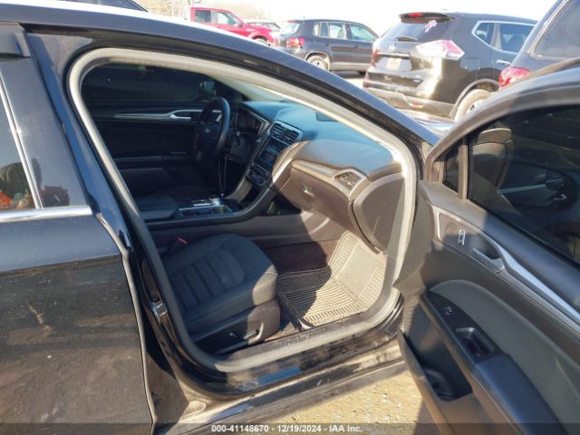 3FA6P0HD5HR362386 Ford FUSION SE