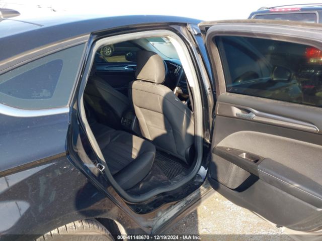 3FA6P0HD5HR362386 Ford FUSION SE