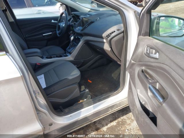 1FMCU9G96FUC67425 Ford ESCAPE SE