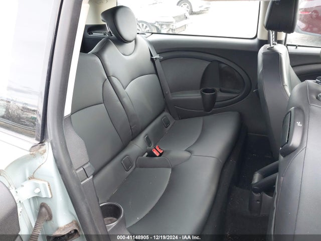 2011 MINI COOPER CLUBMAN WMWZF3C56BT267592 Photo 7