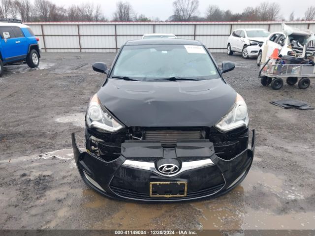 KMHTC6AD8EU211077 Hyundai Veloster Base W/gray