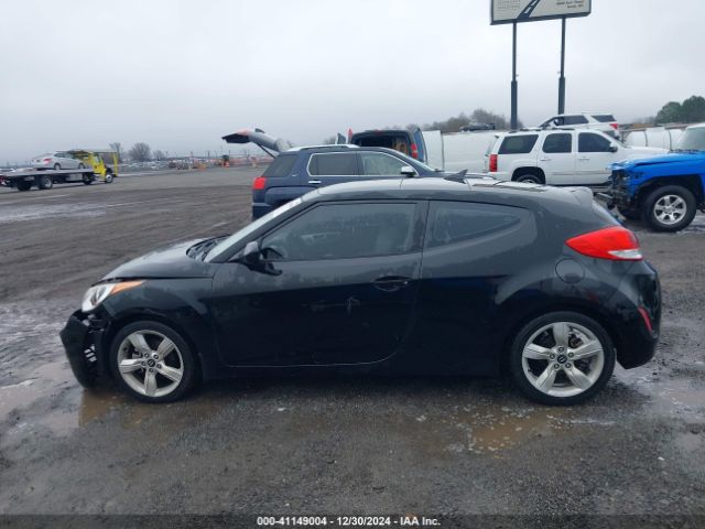 KMHTC6AD8EU211077 Hyundai Veloster Base W/gray