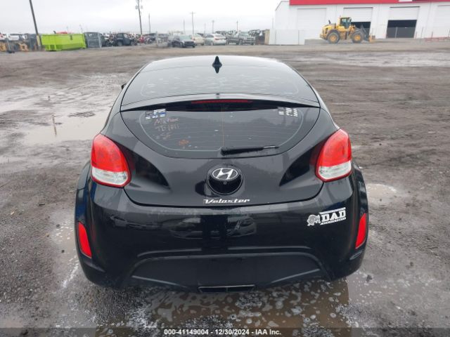 KMHTC6AD8EU211077 Hyundai Veloster Base W/gray