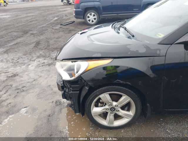 KMHTC6AD8EU211077 Hyundai Veloster Base W/gray