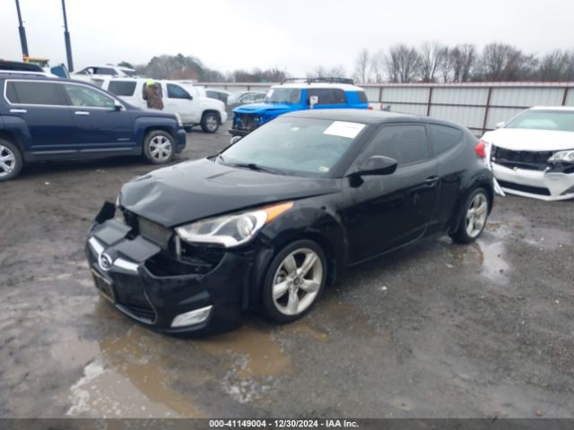 KMHTC6AD8EU211077 Hyundai Veloster Base W/gray