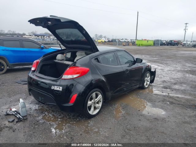 KMHTC6AD8EU211077 Hyundai Veloster Base W/gray