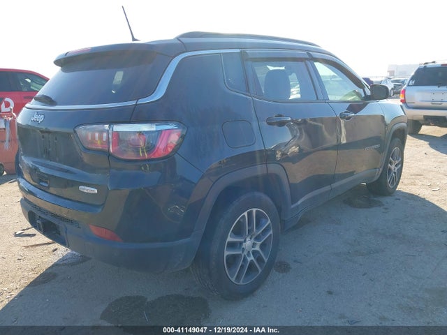 Jeep Compass Latitude 4x4 2018 3C4NJDBB4JT113415 Image 4