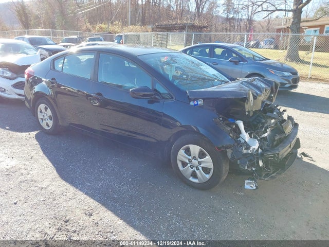 KIA FORTE LX 2017 3KPFK4A72HE029834 Image 1