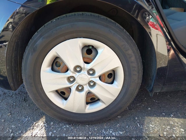 KIA FORTE LX 2017 3KPFK4A72HE029834 Image 12