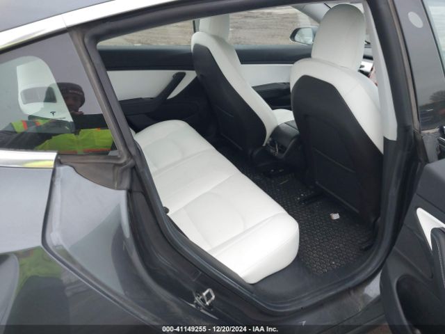 5YJ3E1EB5KF533660 Tesla Model 3 Long Range/performance