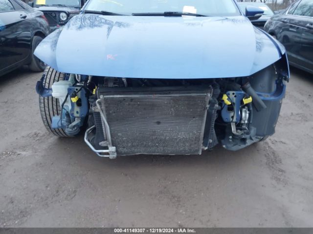 1VWAT7A33HC014284 Volkswagen Passat 1.8t S