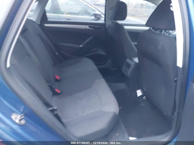 1VWAT7A33HC014284 Volkswagen Passat 1.8t S