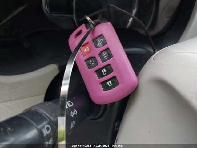 5TDDK3DC0ES091034 Toyota Sienna Xle/limited