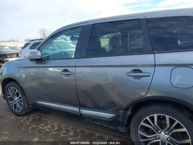 JA4AD3A39HZ022132 Mitsubishi Outlander Se