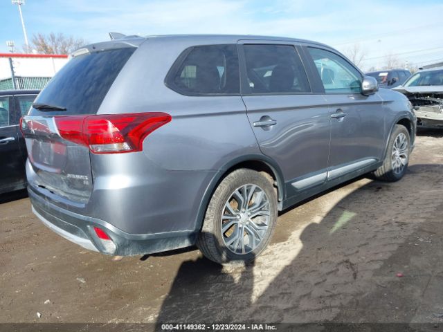 JA4AD3A39HZ022132 Mitsubishi Outlander Se