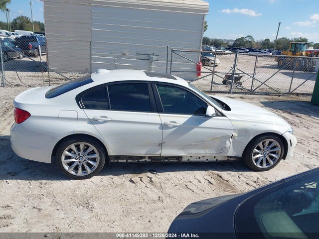 BMW 320i Xdrive 2016 WBA8E5G57GNT93573 Image 13