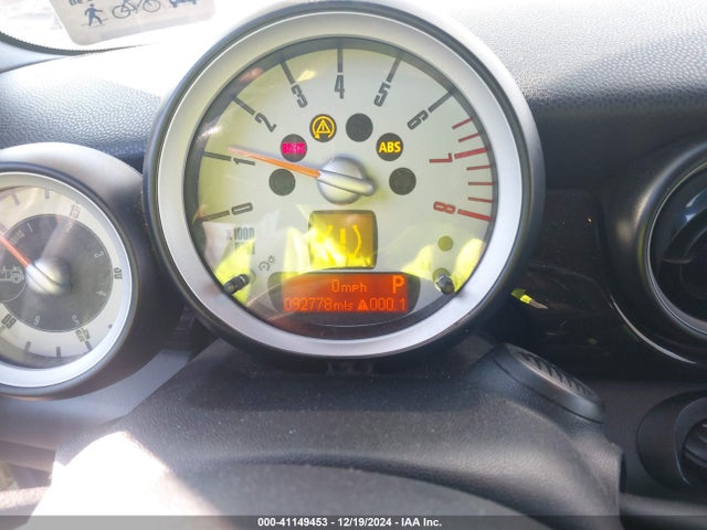2010 MINI COOPER WMWMR3C54ATU97566 Photo 6