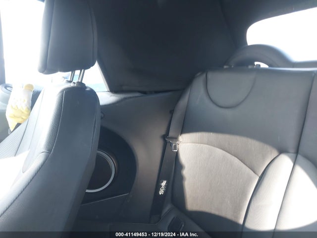 2010 MINI COOPER WMWMR3C54ATU97566 Photo 7