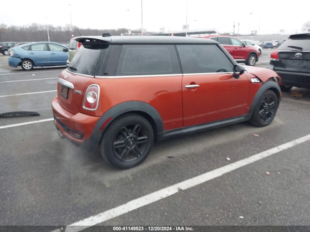 2011 MINI COOPER S WMWSV3C5XBTY25190 Photo 3