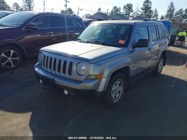 1C4NJPBBXED813565 Jeep Patriot Sport