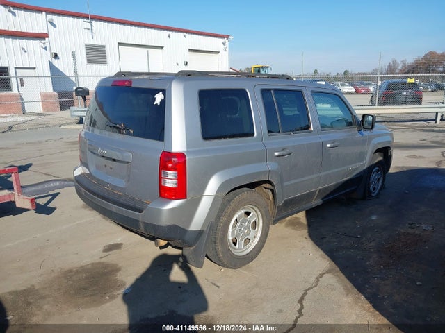 1C4NJPBBXED813565 Jeep Patriot Sport