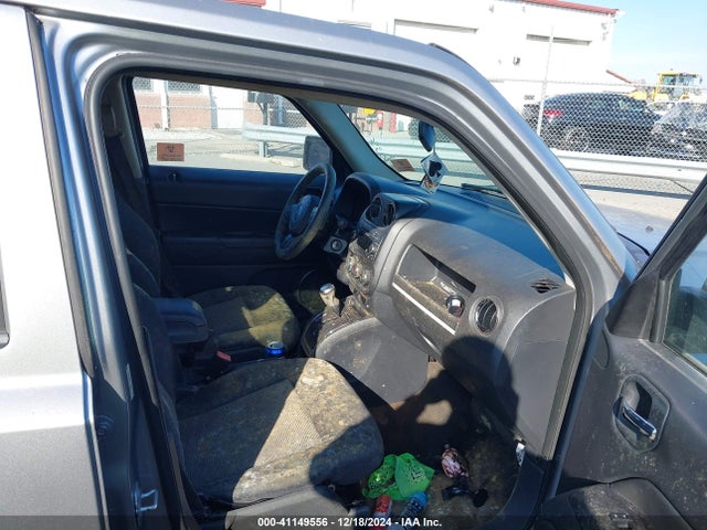 1C4NJPBBXED813565 Jeep Patriot Sport
