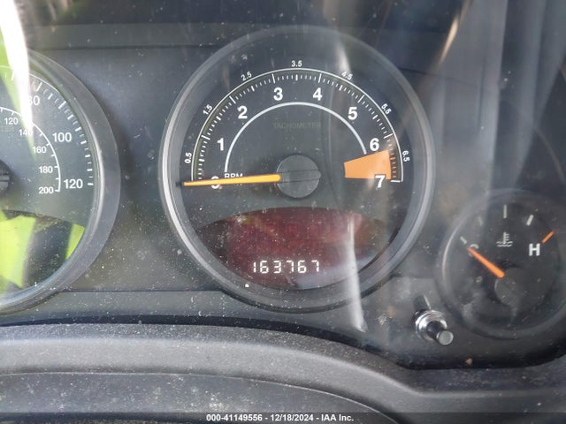 1C4NJPBBXED813565 Jeep Patriot Sport