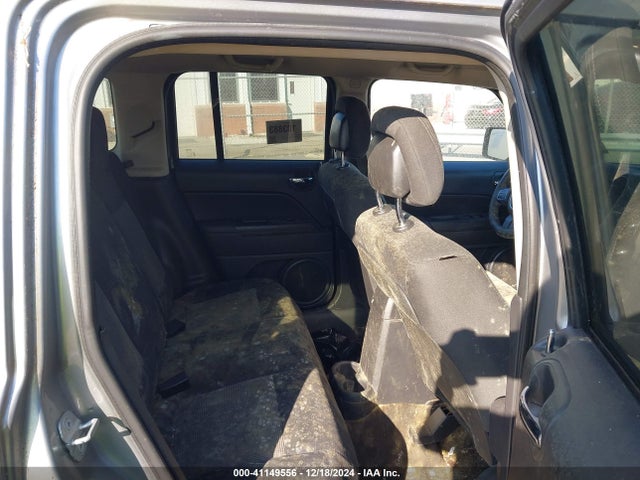1C4NJPBBXED813565 Jeep Patriot Sport