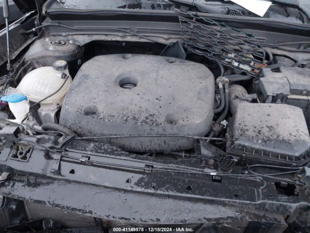 YV4162UM1L2171468 Volvo Xc40 T5 R-design