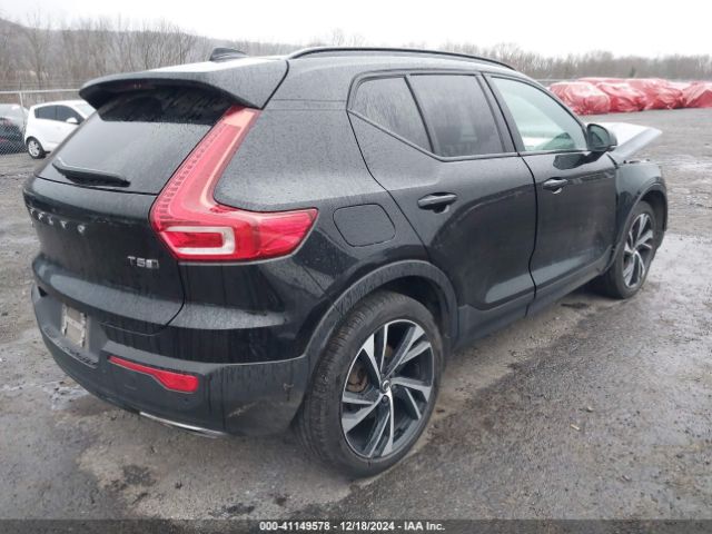 YV4162UM1L2171468 Volvo Xc40 T5 R-design