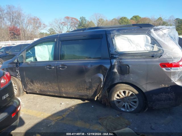 5TDYK3DC7ES438893 Toyota Sienna Xle/limited