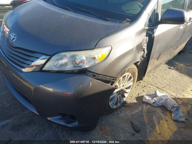 5TDYK3DC7ES438893 Toyota Sienna Xle/limited