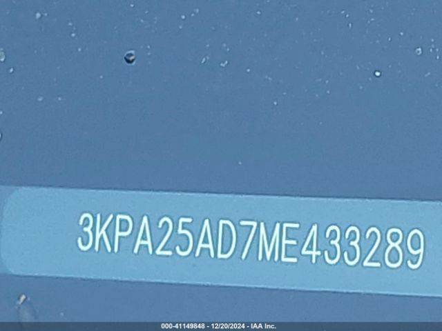 3KPA25AD7ME433289 KIA Rio 5-door S