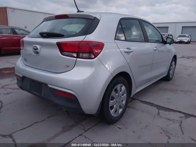 3KPA25AD7ME433289 KIA Rio 5-door S