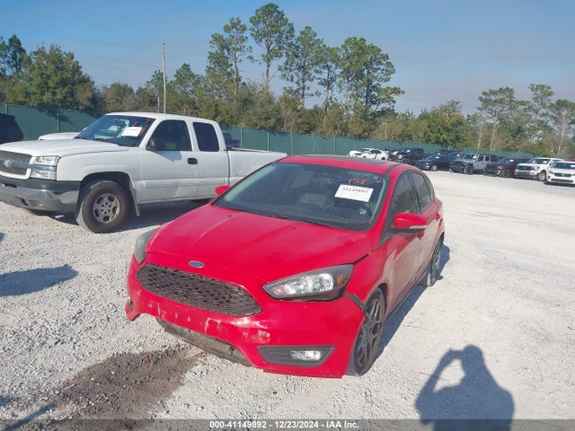 Ford FOCUS SE 2015 1FADP3K2XFL214147 Image 2