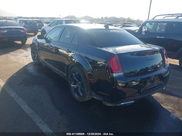 Chrysler 300 Touring 2023 2C3CCAAG0PH605037 Image 3