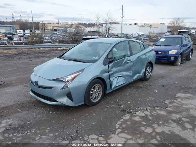 Toyota Prius Four 2017 JTDKARFU7H3051400 Image 2