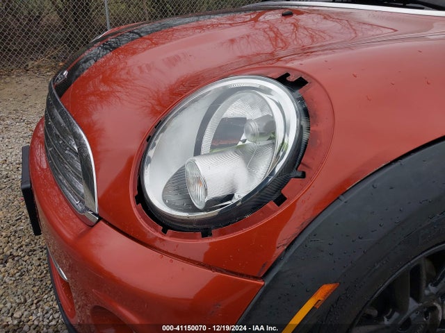 2012 MINI COOPER CLUBMAN WMWZF3C58CT488953 Photo 5
