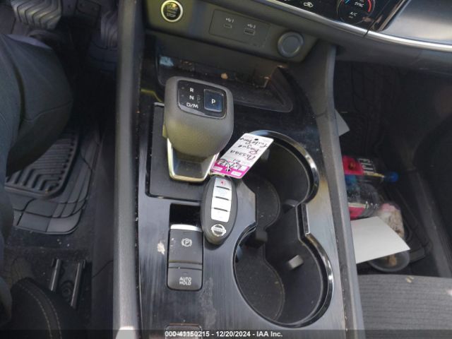 5N1AT3BA1MC768282 Nissan Rogue Sv Fwd