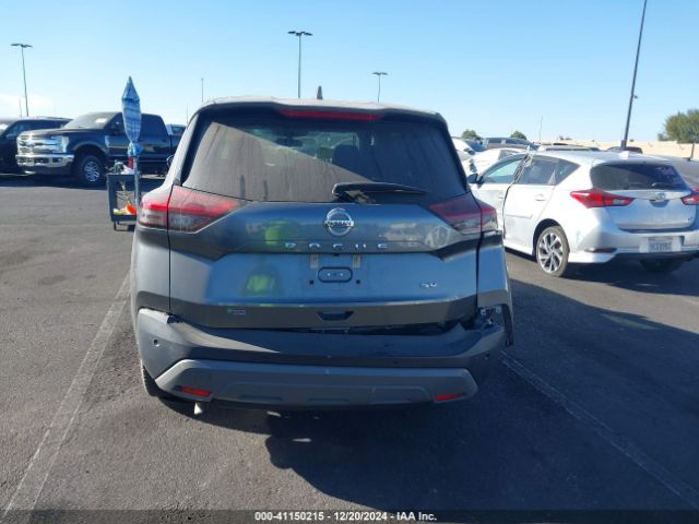5N1AT3BA1MC768282 Nissan Rogue Sv Fwd
