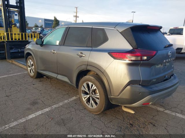 5N1AT3BA1MC768282 Nissan Rogue Sv Fwd